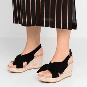 Ugg Womens Camilla Black Suede Bow Front Wedge Peep Toe Espadrille Sz 7 Preppy